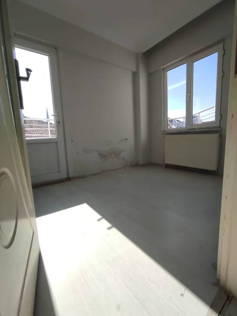 WhatsApp Image 2025-11-29 at 21.52.31.webp