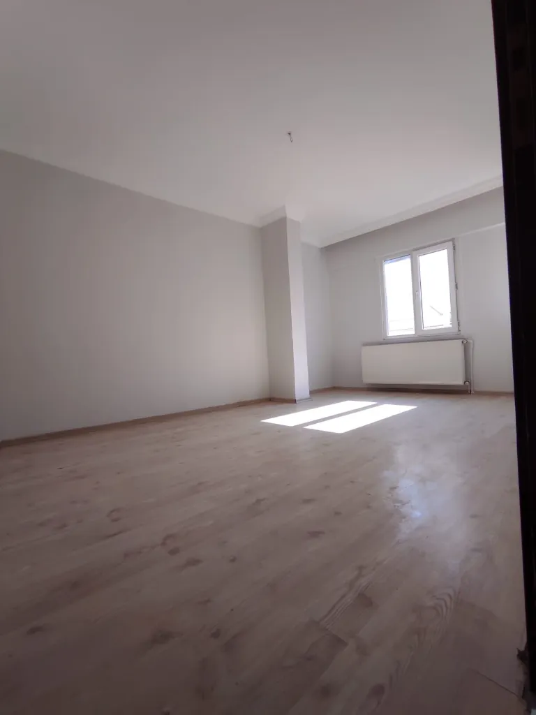 WhatsApp Image 2025-11-29 at 21.52.55.webp